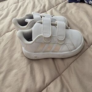 adidas Kids Cream Sneakers